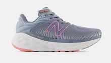 Load image into Gallery viewer, Women's New Balance 840v1