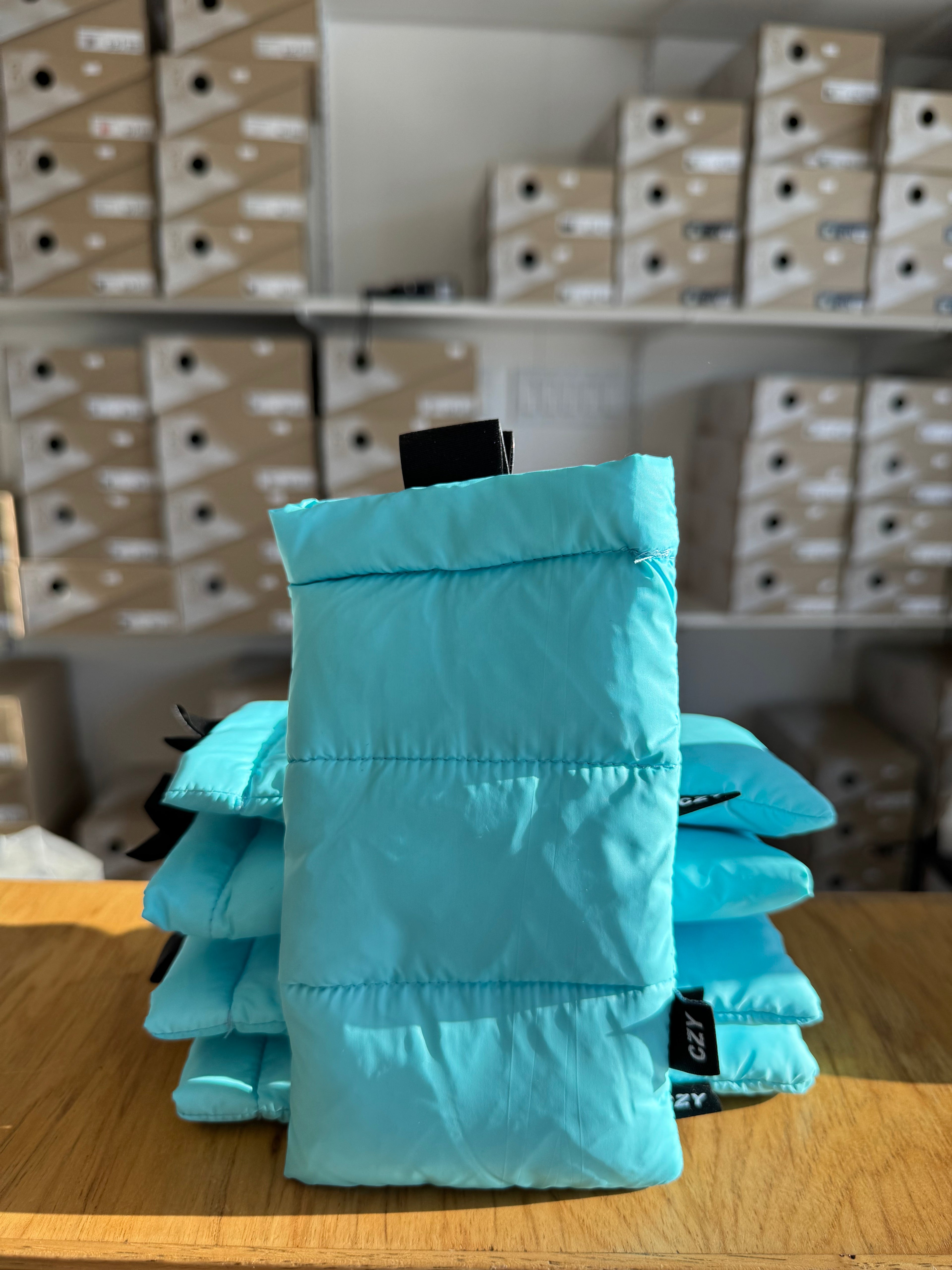 Czy Warm Phone Sleeve