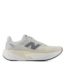 Women's New Balance Rebel V5