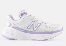 Load image into Gallery viewer, Women&#39;s New Balance 840v1

