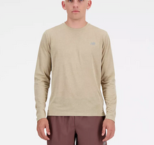 Load image into Gallery viewer, Men&#39;s New Balance Athletics Run Shirt Long Sleeve
