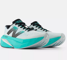 Load image into Gallery viewer, Women&#39;s New Balance FuelCell SuperComp Trainer v3
