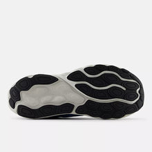 Load image into Gallery viewer, Men&#39;s New Balance 860v14
