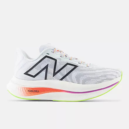 Woman's New Balance FuelCell SuperComp Trainer V2