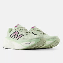 Load image into Gallery viewer, Women&#39;s New Balance Fresh Foam X More v5
