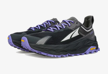 Load image into Gallery viewer, Women&#39;s Altra Olympus 5
